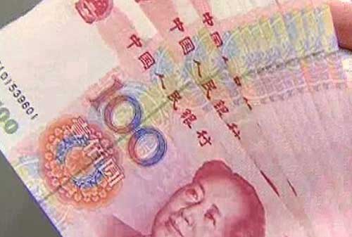 昆明搬家最新消息稱(chēng)10萬(wàn)元現(xiàn)金支票藏畫(huà)冊(cè)里被搬家公司扔進(jìn)垃圾山.jpg 昆明搬家最新消息稱(chēng)10萬(wàn)元現(xiàn)金支票藏畫(huà)冊(cè)里被搬家公司扔進(jìn)垃圾山.jpg