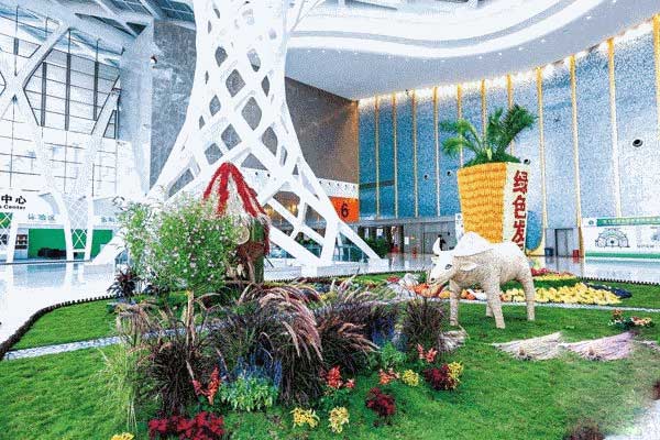 昆明搬家公司解讀2018昆明國際農(nóng)博會(huì)開幕首日簽約額達(dá)241億.jpg 昆明搬家公司解讀2018昆明國際農(nóng)博會(huì)開幕首日簽約額達(dá)241億.jpg