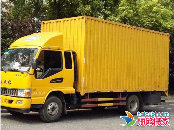 昆明西山區(qū)搬家小貨車合適還是選擇面包車搬家？